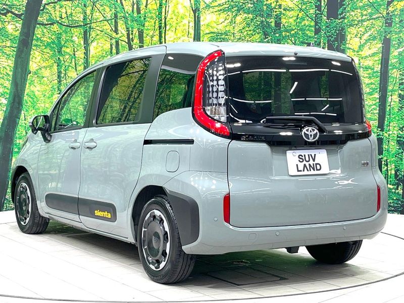 2024 Toyota Sienta 6AA-MXPL10G (UW-6a8e5a5dbec14)[15]