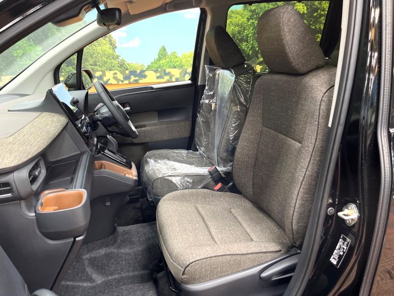 2026 Toyota Sienta 6AA-MXPL10G (UW-6a8e5a60ee2b1)[5]