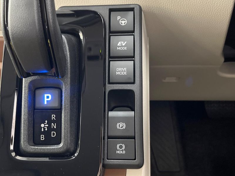 2026 Toyota Sienta 6AA-MXPL10G (UW-6a8e5a6302b9d)[25]