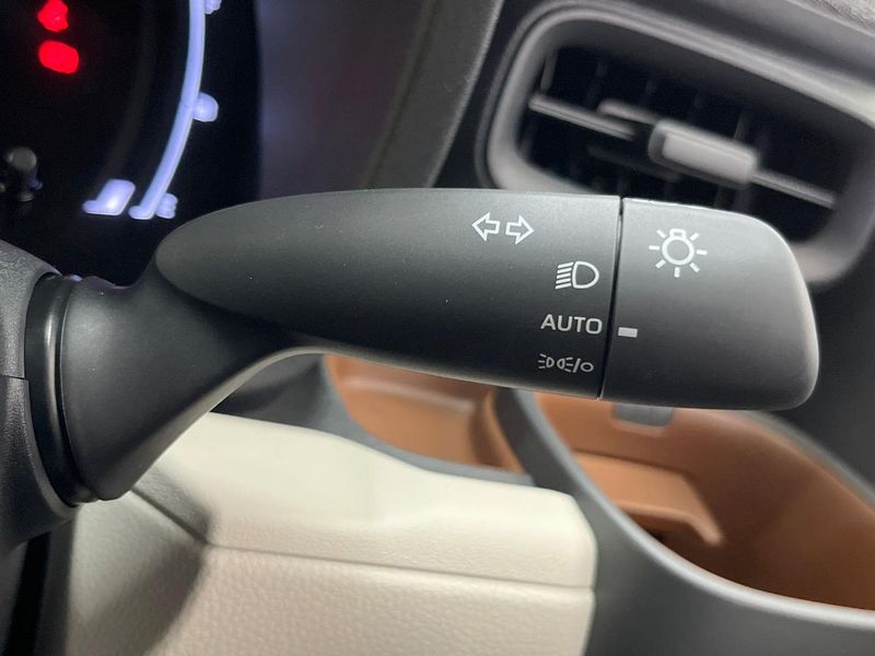 2026 Toyota Sienta 6AA-MXPL10G (UW-6a8e5a6302b9d)[17]