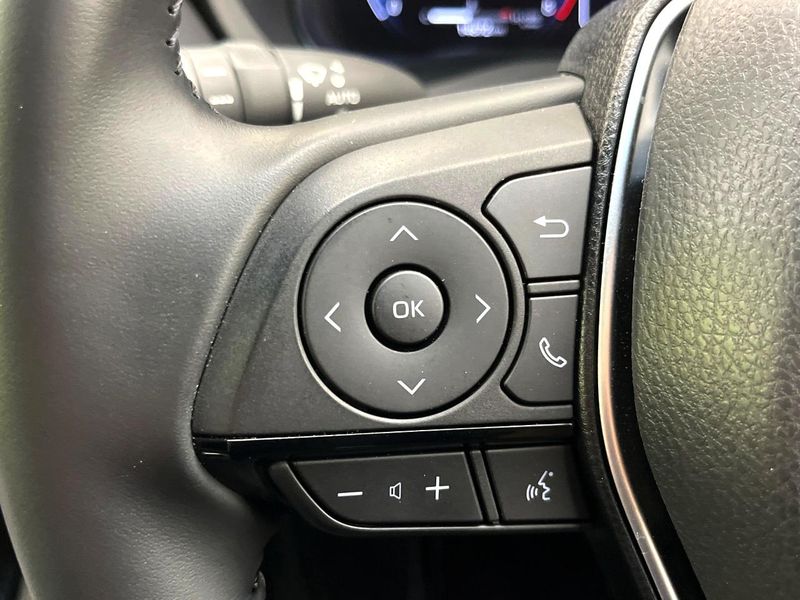 2023 Toyota Harrier 6BA-MXUA80 (UW-6a8e5a6bd305e)[17]