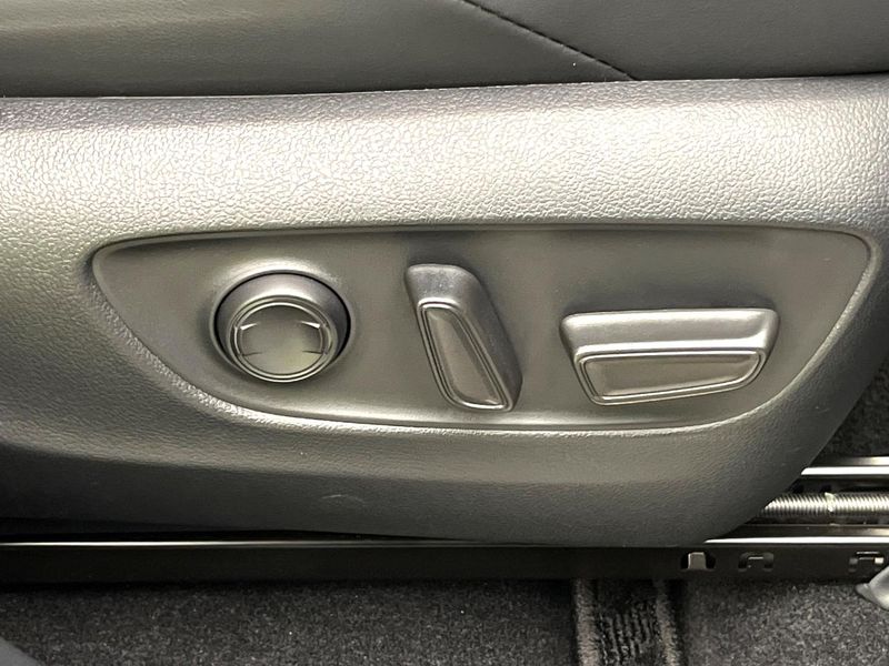 2023 Toyota Harrier 6BA-MXUA80 (UW-6a8e5a6bd305e)[9]