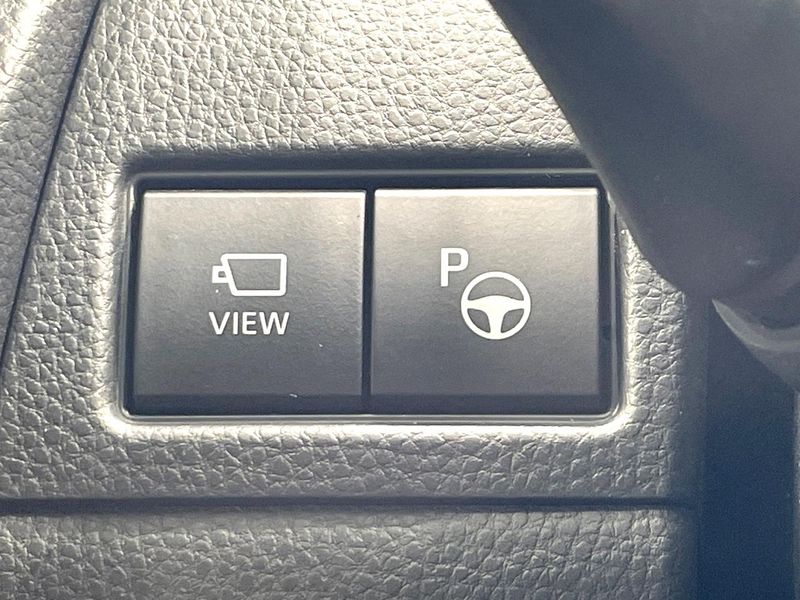 2023 Toyota Prius 6AA-MXWH60 (UW-6a8e5a6f43d2b)[16]