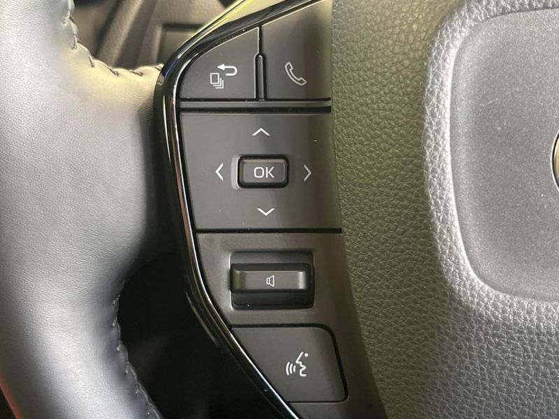 2024 Toyota Prius 6AA-MXWH60 (UW-6a8e5a72ce6fd)[29]