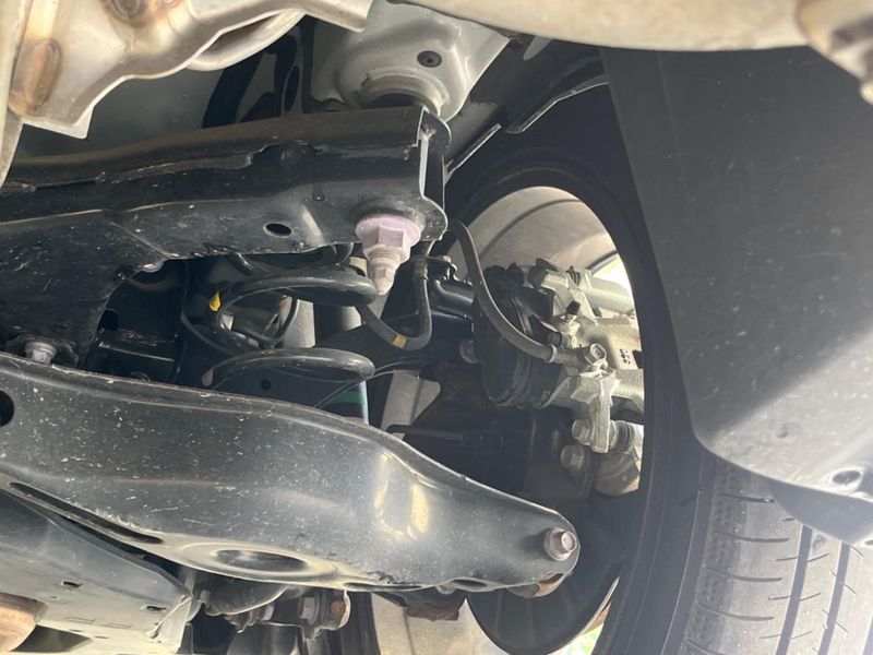 2024 Toyota Prius 6AA-MXWH60 (UW-6a8e5a72ce6fd)[17]