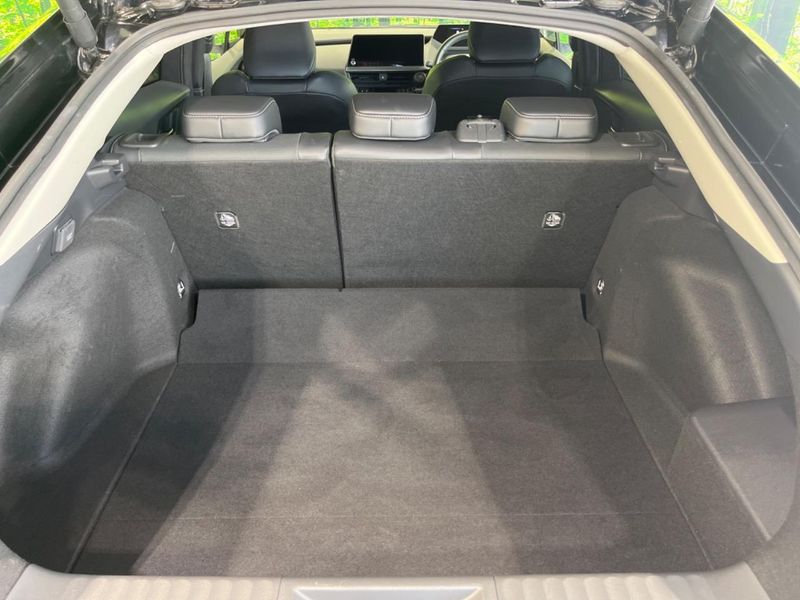 2024 Toyota Prius 6AA-MXWH60 (UW-6a8e5a72ce6fd)[12]