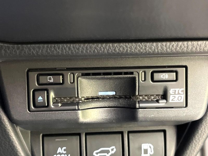 2024 Toyota Prius 6AA-MXWH60 (UW-6a8e5a7315f3c)[14]