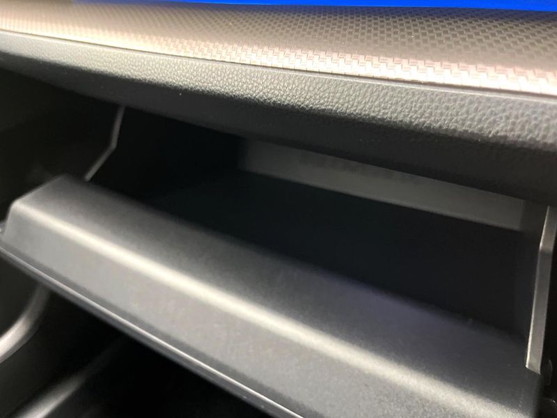 2024 Toyota Prius 6AA-MXWH60 (UW-6a8e5a7315f3c)[28]