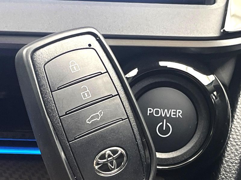 2024 Toyota Prius 6AA-MXWH60 (UW-6a8e5a7442afb)[23]