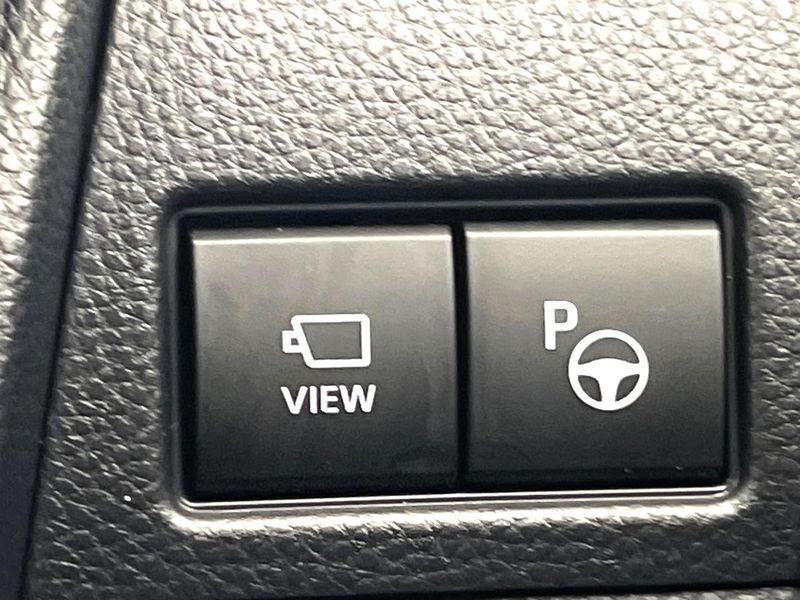2024 Toyota Prius 6AA-MXWH60 (UW-6a8e5a7442afb)[16]