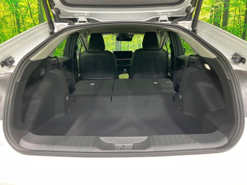 2025 Toyota Prius 6AA-MXWH60 (UW-6a8e5a761801b)[24]