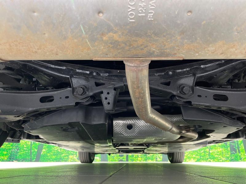 2025 Toyota Prius 6AA-MXWH60 (UW-6a8e5a761801b)[29]