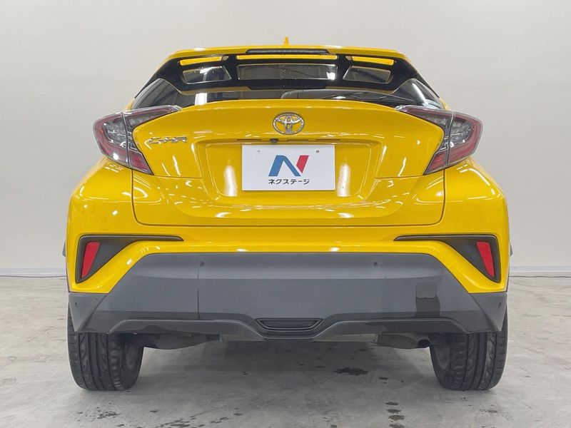 2017 Toyota C-HR DBA-NGX50 (UW-6a8e5a88909c4)[4]