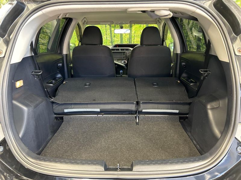 2014 Toyota Aqua DAA-NHP10 (UW-6a8e5a8b85733)[27]