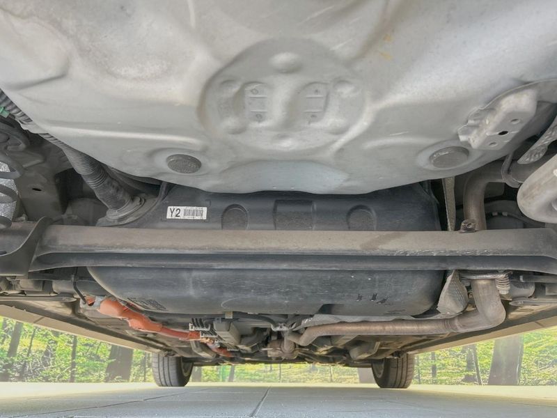 2014 Toyota Aqua DAA-NHP10 (UW-6a8e5a920873a)[12]