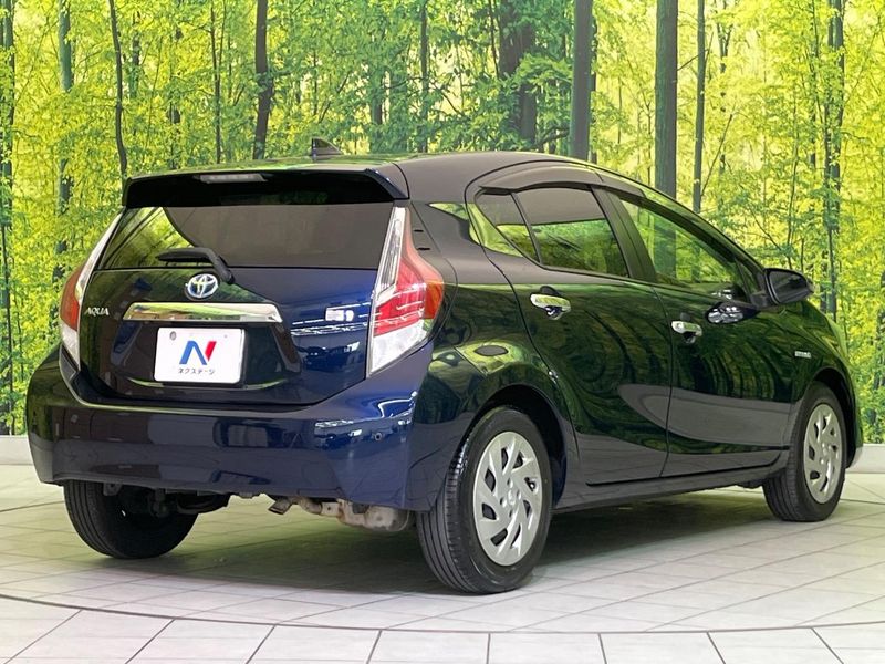 2017 Toyota Aqua DAA-NHP10 (UW-6a8e5a947ff82)[8]
