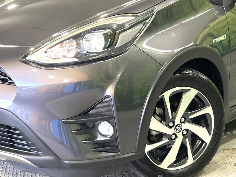 2017 Toyota Aqua DAA-NHP10H (UW-6a8e5a953b1be)[16]