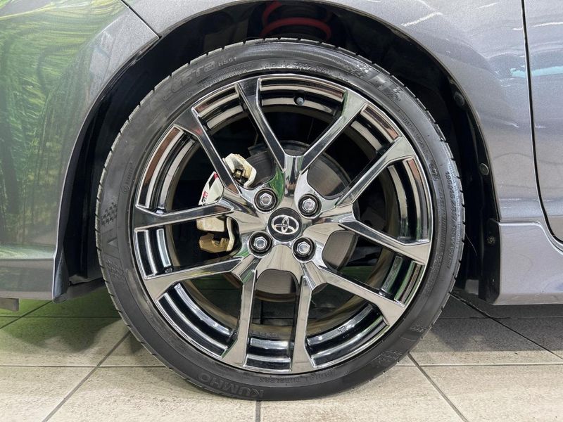 2018 Toyota Aqua DAA-NHP10 (UW-6a8e5a97600ff)[24]