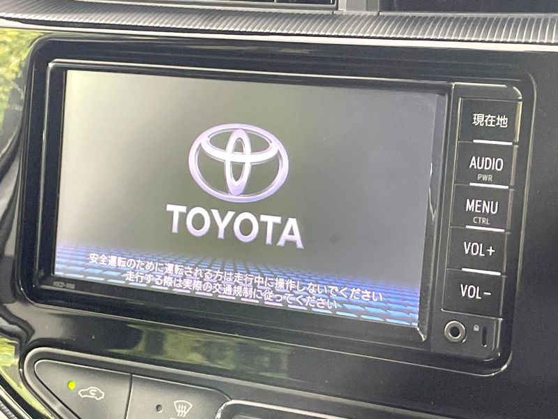 2018 Toyota Aqua DAA-NHP10 (UW-6a8e5a98080da)[12]