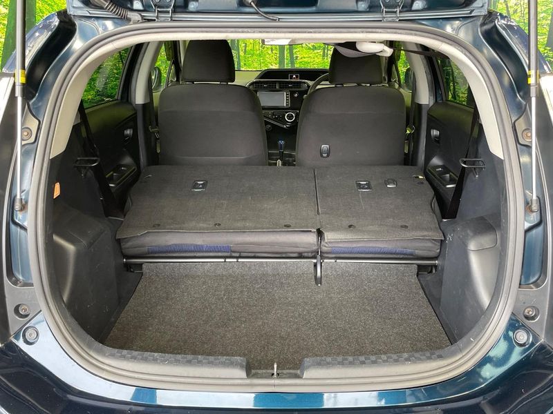 2019 Toyota Aqua DAA-NHP10 (UW-6a8e5a9906410)[25]