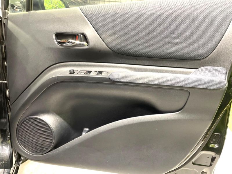 2016 Toyota Sienta DBA-NSP170G (UW-6a8e5aa18bf2b)[18]