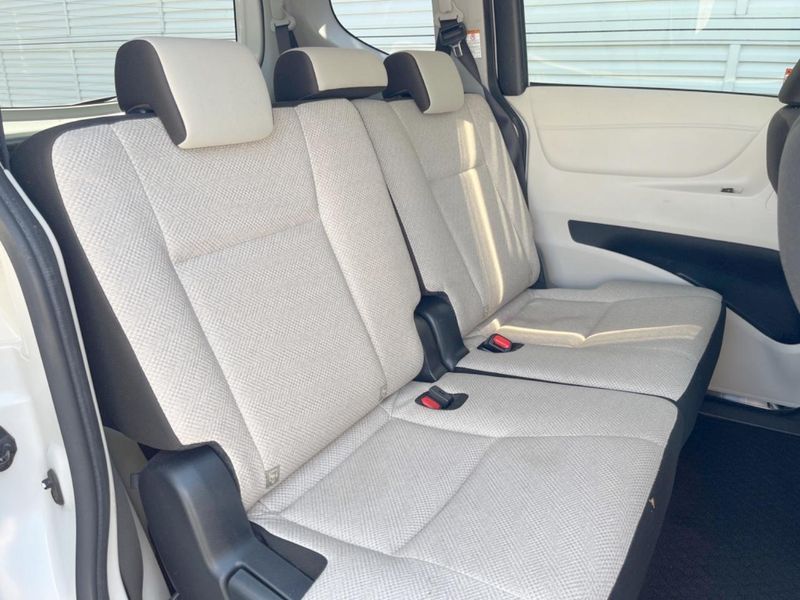 2016 Toyota Sienta DBA-NSP170G (UW-6a8e5aa21b08c)[15]