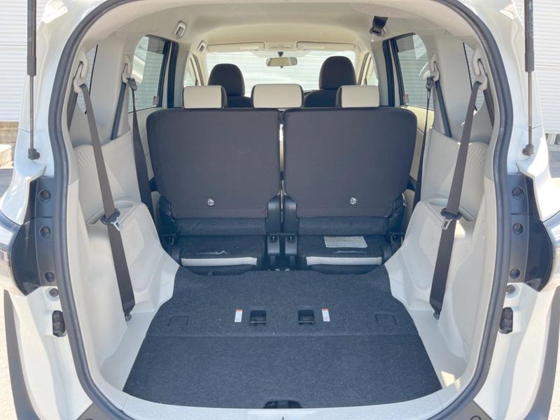 2016 Toyota Sienta DBA-NSP170G (UW-6a8e5aa21b08c)[20]