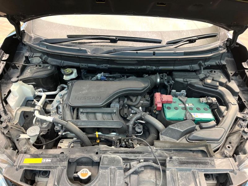 2015 Nissan X-Trail DBA-NT32 (UW-6a8e5aa941e94)[4]