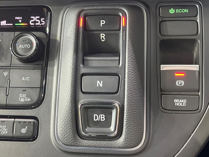 2023 Honda Step Wagon 6AA-RP8 (UW-6a8e5abeea9a2)[16]