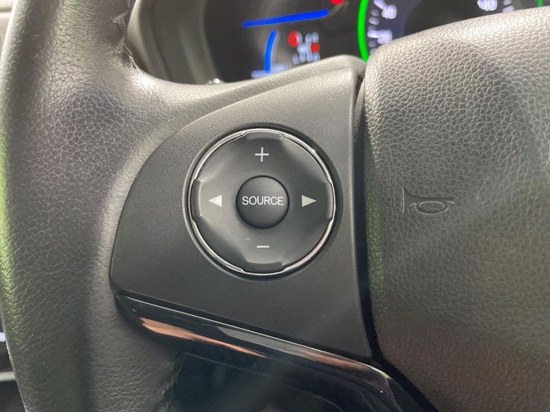 2014 Honda Vezel DAA-RU3 (UW-6a8e5ac22cad5)[28]
