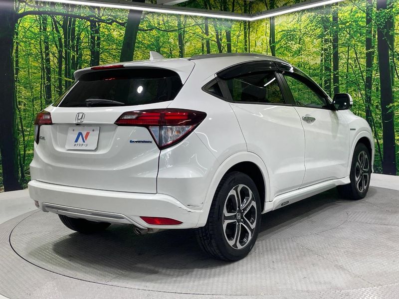 2014 Honda Vezel DAA-RU3 (UW-6a8e5ac22cad5)[17]