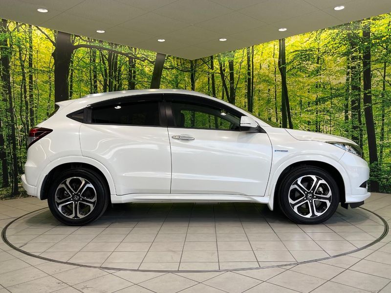 2015 Honda Vezel DAA-RU3 (UW-6a8e5ac2db8e7)[16]