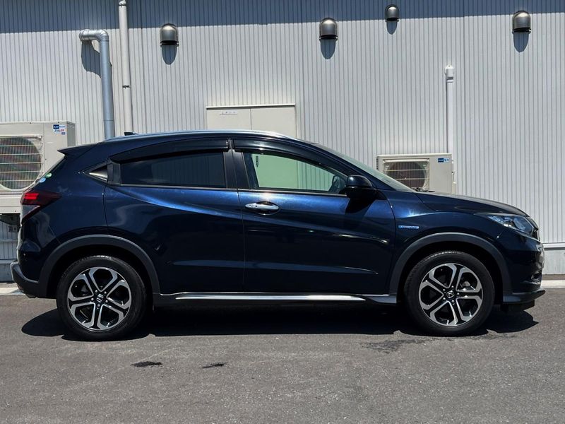 2017 Honda Vezel DAA-RU3 (UW-6a8e5ac574065)[21]