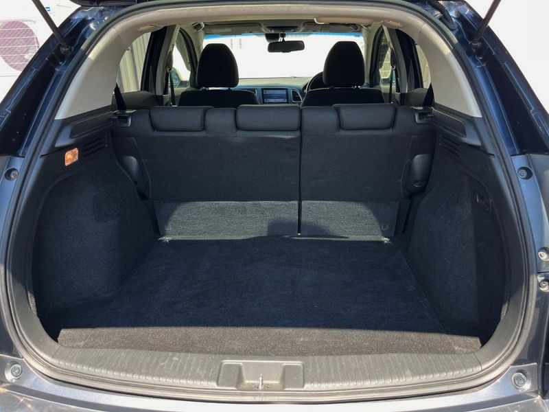 2017 Honda Vezel DAA-RU3 (UW-6a8e5ac574065)[28]