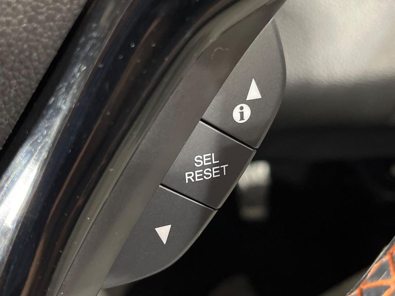 2015 Honda Vezel DAA-RU4 (UW-6a8e5ac77aaa2)[22]
