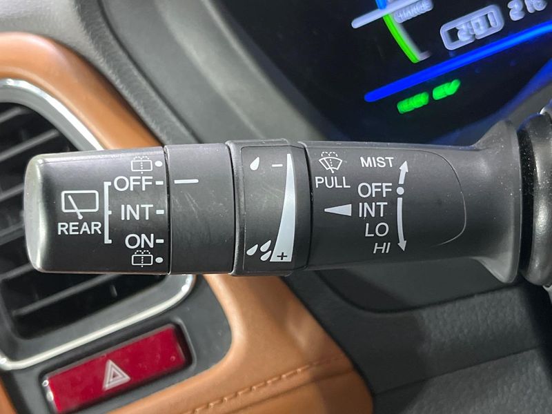 2015 Honda Vezel DAA-RU4 (UW-6a8e5ac77aaa2)[27]