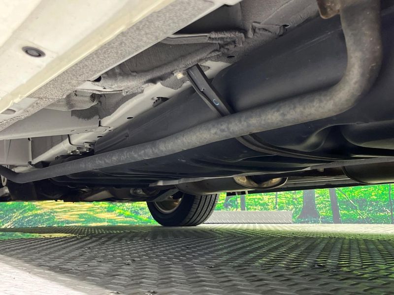 2017 Nissan Elgrand DBA-TE52 (UW-6a8e5af5862ce)[17]