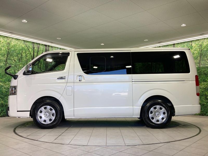 2022 Toyota Hiace Van 3BF-TRH200V (UW-6a8e5af849b5f)[21]
