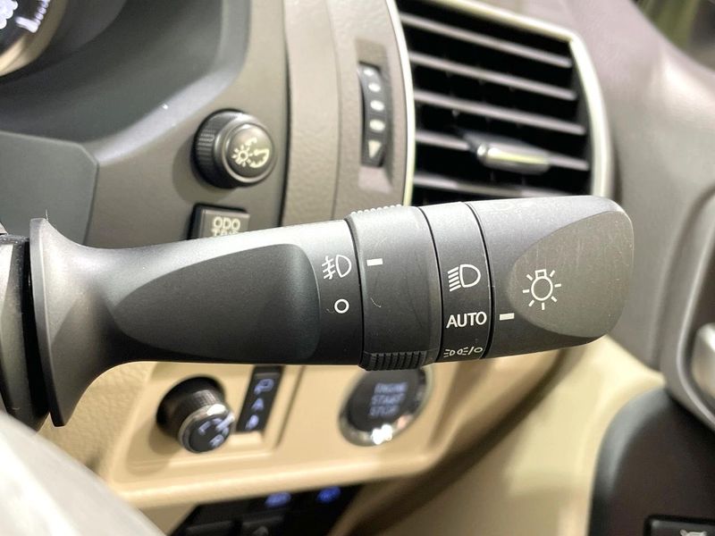 2023 Toyota Land Cruiser Prado 3BA-TRJ150W (UW-6a8e5afe76bcf)[24]