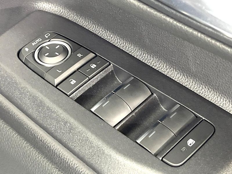 2024 Toyota Land Cruiser 250 3BA-TRJ250W (UW-6a8e5b026be18)[24]