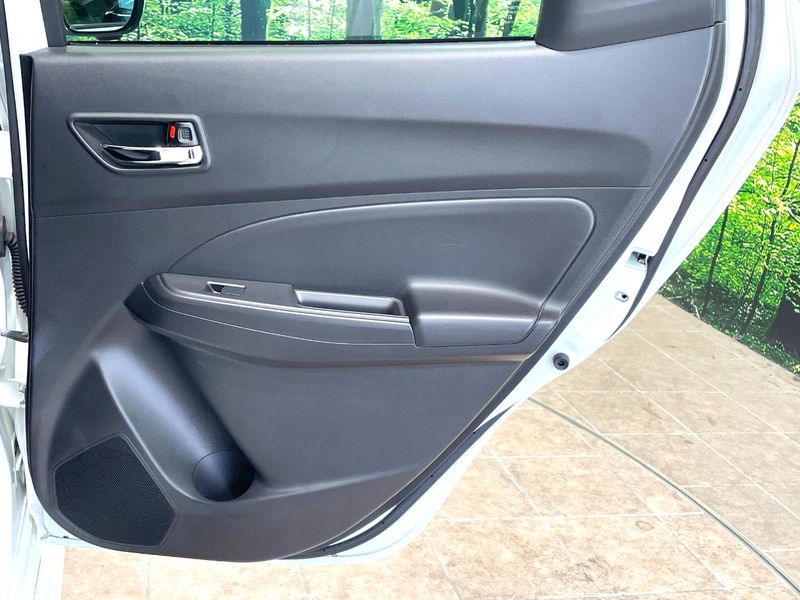 2018 Suzuki Swift DBA-ZC83S (UW-6a8e5b3ab0aa1)[6]