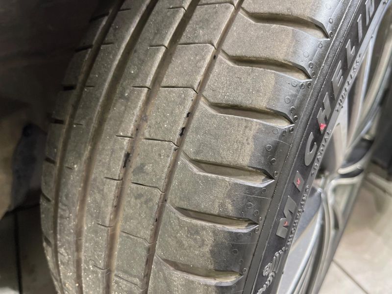 2012 Toyota 86 DBA-ZN6 (UW-6a8e5b3e3f21e)[18]