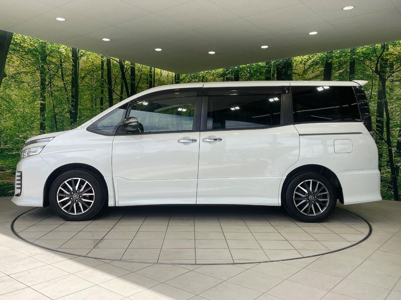 2015 Toyota Voxy DBA-ZRR80W (UW-6a8e5b4445a55)[11]