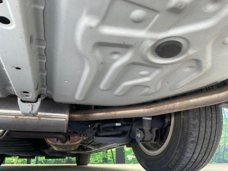 2015 Toyota Voxy DBA-ZRR80W (UW-6a8e5b4445a55)[15]