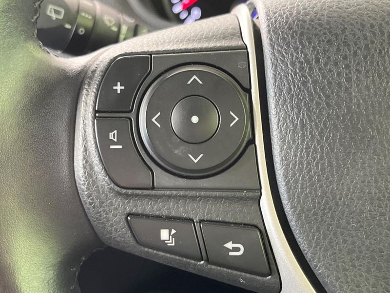 2016 Toyota Voxy DBA-ZRR80W (UW-6a8e5b45478b0)[24]