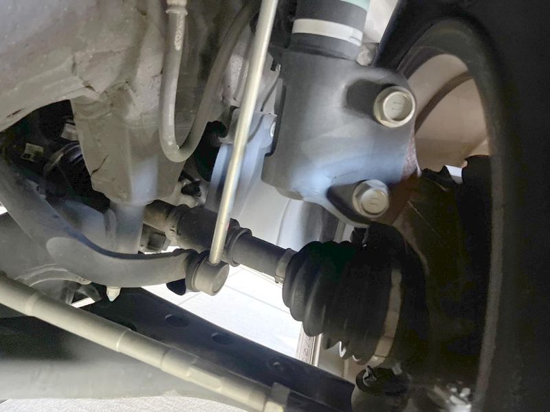 2018 Toyota Voxy DBA-ZRR80W (UW-6a8e5b4b3c832)[28]