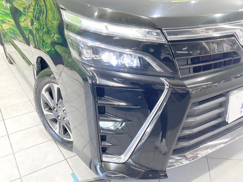2018 Toyota Voxy DBA-ZRR80W (UW-6a8e5b4b3c832)[23]