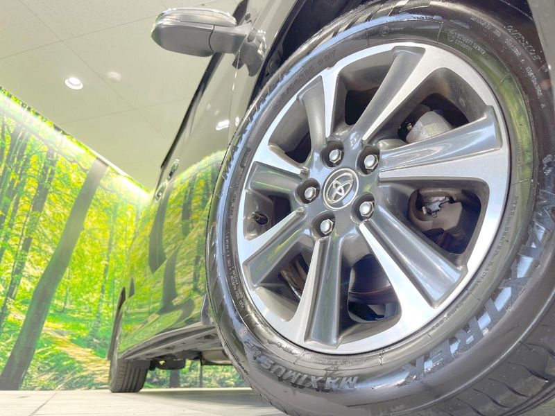 2018 Toyota Voxy DBA-ZRR80W (UW-6a8e5b4b3c832)[24]