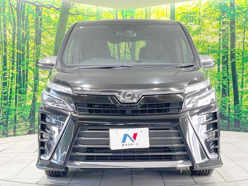 2018 Toyota Voxy DBA-ZRR80W (UW-6a8e5b4b3c832)[21]