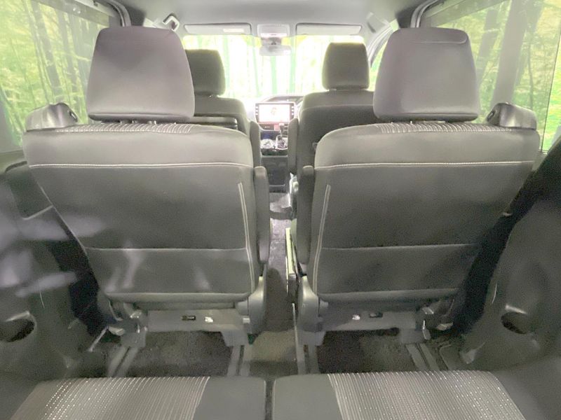 2018 Toyota Voxy DBA-ZRR80W (UW-6a8e5b4b3c832)[14]